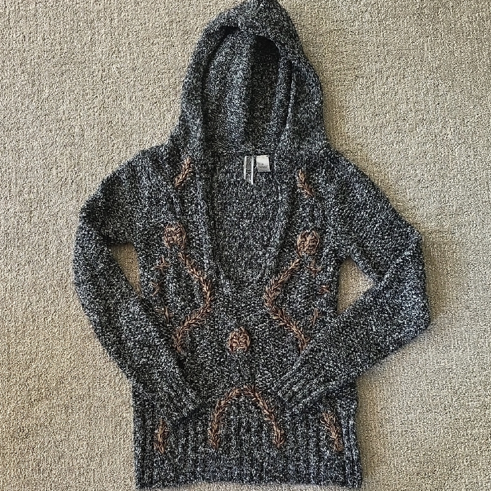 BKE Charcoal and Chestnut V-Neck Sweater